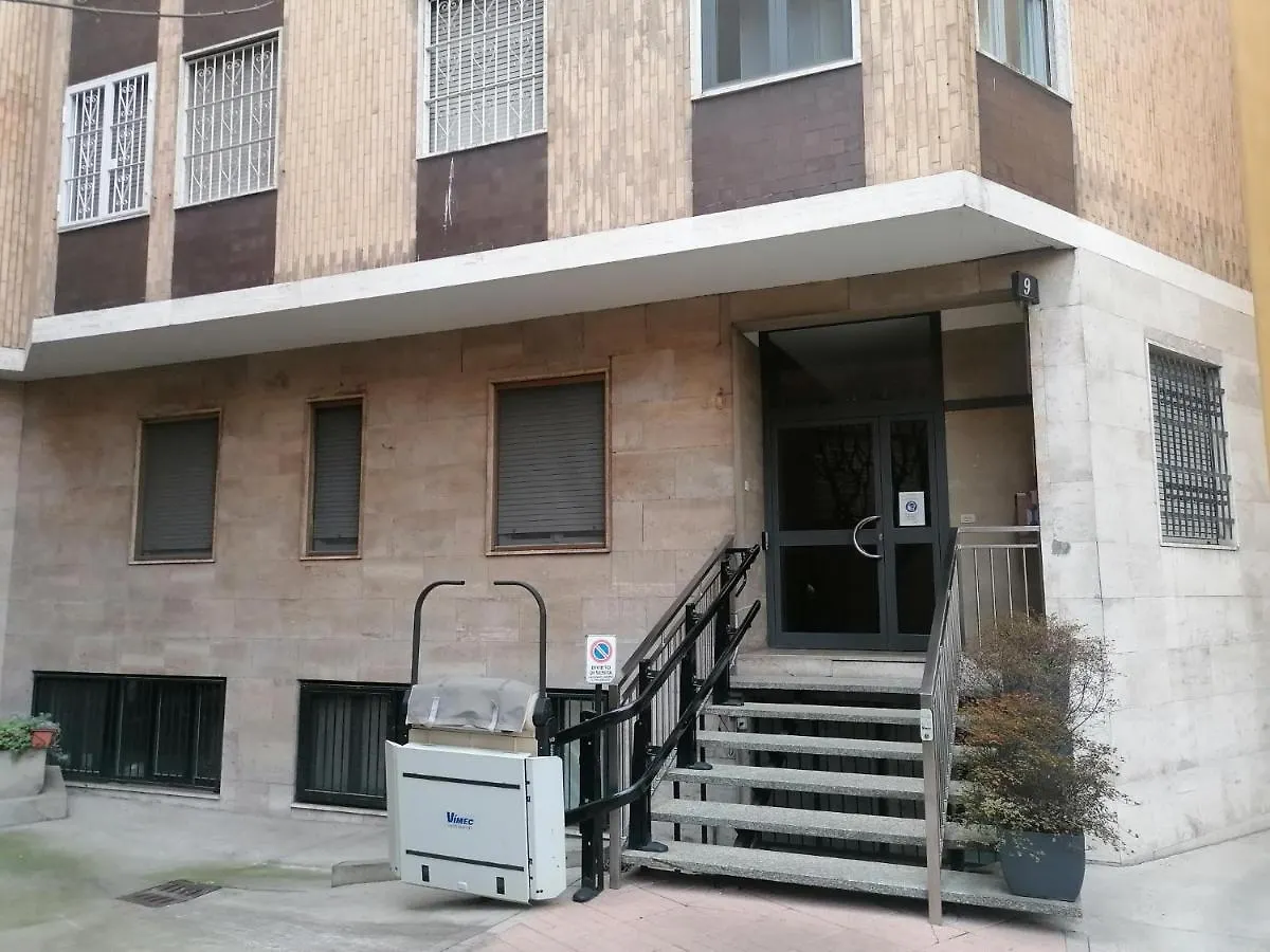 Guest House Giacosa ميلان