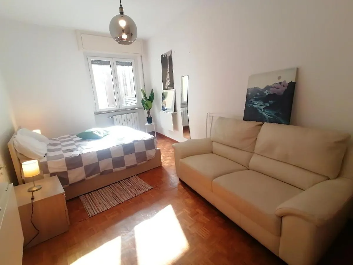 Guest House Giacosa ميلان إيطاليا